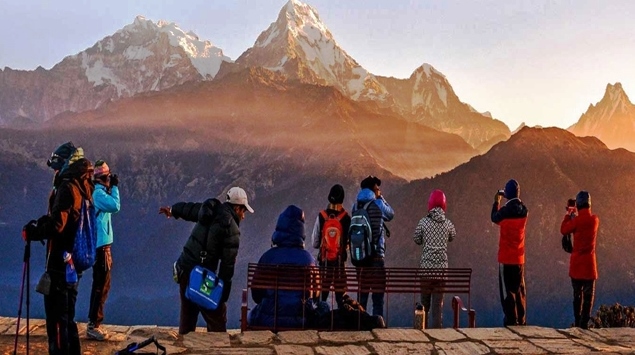 १० महिनामा ८ लाख ९ हजार पर्यटक नेपाल भ्रमणमा आए