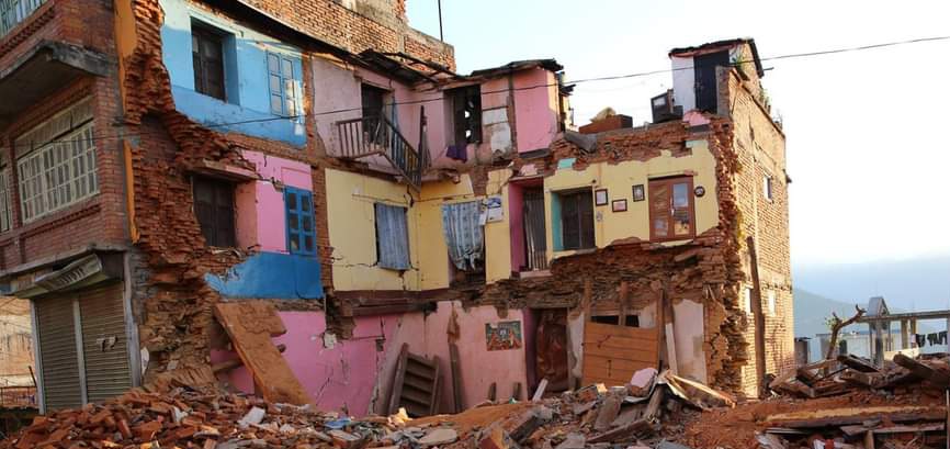 लमजुङमा भूकम्पले घर भत्किँदा चार जना घाइते, केही घरमा क्षति