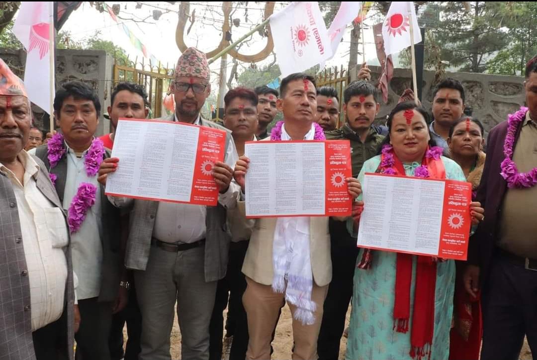 भुम्लु गाउँपालिकाको अध्यक्षका उम्मेदवार लामाद्वारा चुनावी घोषणा पत्र सार्वजनिक