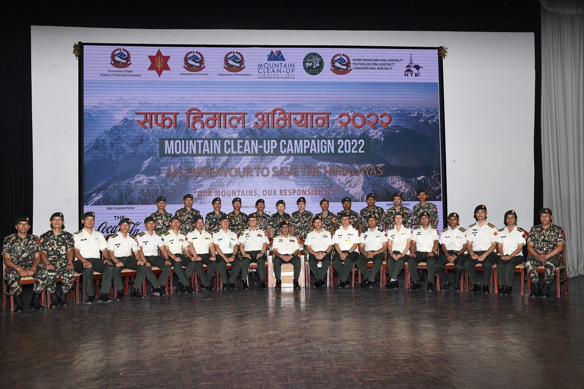 नेपाली सेनाले पहिलो पटक गर्‍यो कञ्चनजंघा सफल आरोहण